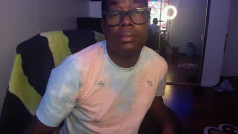 Money online show from December 5, 5:39 pm