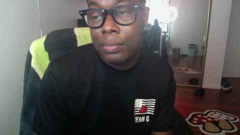 Money online show from December 6, 4:38 pm