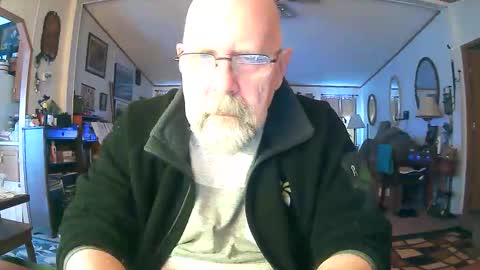 Maximus No Mo online show from December 14, 1:27 pm