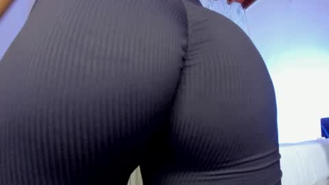 Holly online show from January 20, 7:57 pm