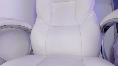 Holly online show from February 2, 8:13 am