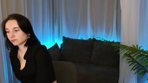 oh_kate_ online show from February 18, 1:56 am