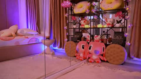 oh_m_god online show from November 24, 9:03 pm