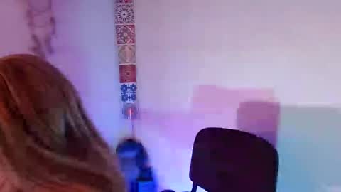 Snapshot of oh_xxxlt4 chatting on January 26, 1:47 pm Oh xxxLt4 online show from January 26, 1:47 pm