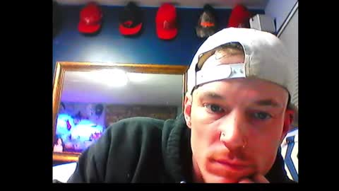 who dares  toss me some  tips lets have fun online show from December 3, 8:49 am