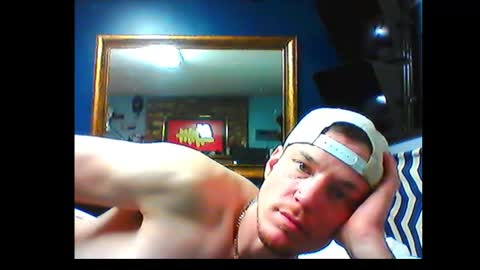 who dares  toss me some  tips lets have fun online show from December 13, 4:33 am