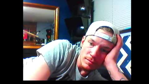 who dares  toss me some  tips lets have fun online show from December 17, 12:22 pm