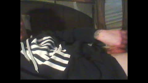 who dares  toss me some  tips lets have fun online show from February 13, 4:54 am