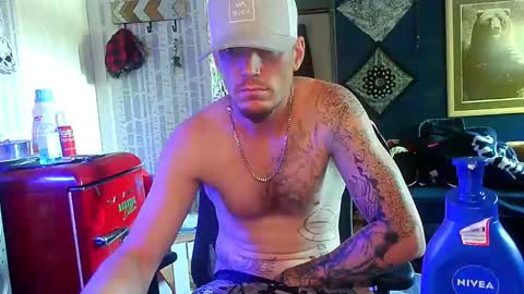 who dares  toss me some  tips lets have fun online show from October 9, 7:56 pm