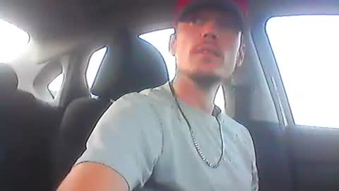 Snapshot of oh_you_know69 chatting on November 9, 11:25 pm who dares toss me some tips lets have fun online show from November 9, 11:25 pm