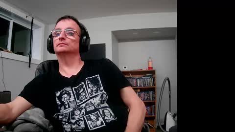 Snapshot of ohbitt chatting on October 29, 4:37 am ohbitt online show from October 29, 4:37 am