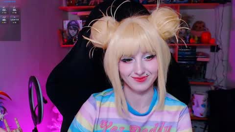 Snapshot of ohclementinee chatting on December 13, 10:51 am Clementine Clem online show from December 13, 10:51 am