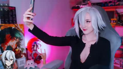 Snapshot of ohclementinee chatting on February 5, 9:36 am Clementine Clem online show from February 5, 9:36 am