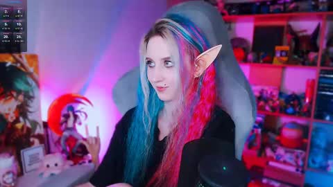 Snapshot of ohclementinee chatting on February 10, 8:53 am Clementine Clem online show from February 10, 8:53 am