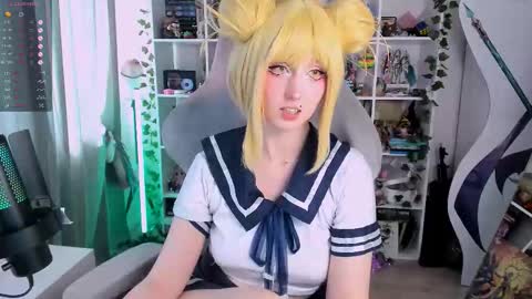 Snapshot of ohclementinee chatting on September 11, 9:31 am Clementine Clem online show from September 11, 9:31 am