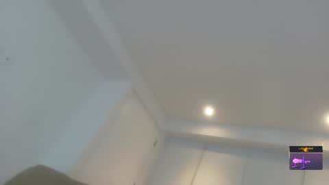 Lyz  online show from February 15, 4:36 pm