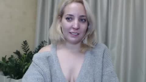 Snapshot of ohsweetiren chatting on December 14, 3:58 pm Iren online show from December 14, 3:58 pm
