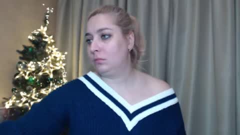 Snapshot of ohsweetiren chatting on December 29, 10:12 am Iren online show from December 29, 10:12 am