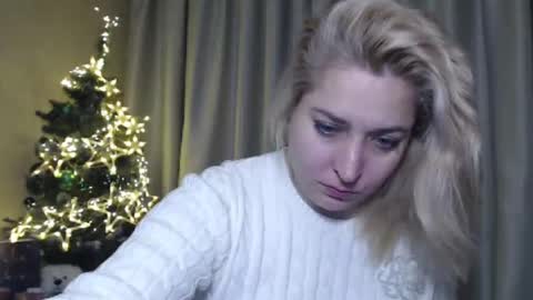 Snapshot of ohsweetiren chatting on December 30, 6:53 am Iren online show from December 30, 6:53 am