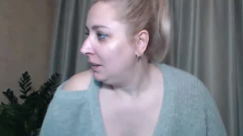 Snapshot of ohsweetiren chatting on January 11, 10:08 am Iren online show from January 11, 10:08 am