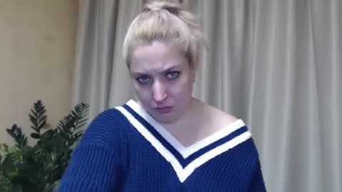 Snapshot of ohsweetiren chatting on January 19, 10:17 am Iren online show from January 19, 10:17 am