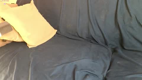 Snapshot of ohyumiyes chatting on November 15, 8:49 pm Yumi online show from November 15, 8:49 pm