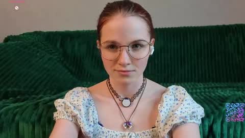 Yumi online show from April 14, 7:31 pm