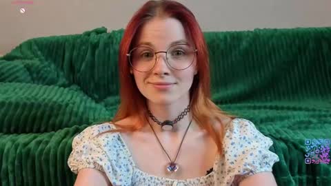 Yumi online show from April 18, 6:12 pm