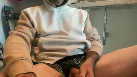 Snapshot of oki42 chatting on January 21, 3:54 pm oki42 online show from January 21, 3:54 pm