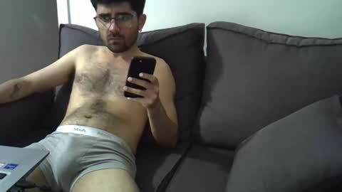 Snapshot of olavioneto chatting on October 28, 12:14 am hairyBRboy online show from October 28, 12:14 am