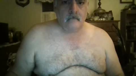 oldcockforyngladies online show from February 1, 10:15 am