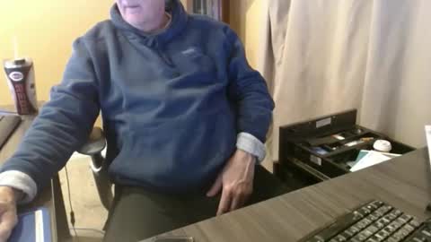 Snapshot of olderandwiser chatting on December 17, 5:46 am Older and Wiser online show from December 17, 5:46 am