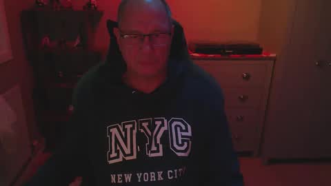 oldveteranuk online show from November 29, 7:11 am