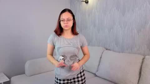 Stella online show from November 15, 11:07 am