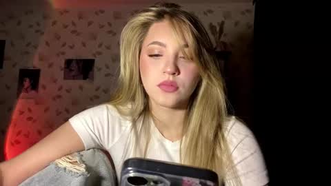 Snapshot of oletaguinyard chatting on November 6, 3:46 pm Kem online show from November 6, 3:46 pm