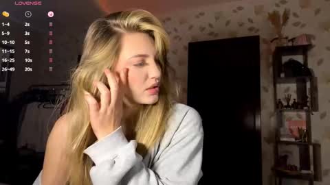 Snapshot of oletaguinyard chatting on November 14, 4:17 pm Kem online show from November 14, 4:17 pm