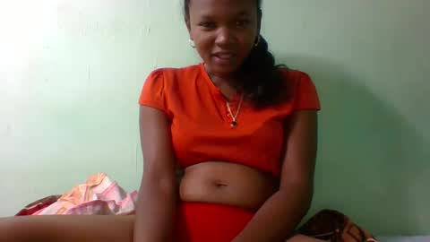 Snapshot of olgamariah203875 chatting on March 8, 5:33 pm olgamariah203875 online show from March 8, 5:33 pm