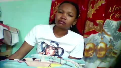 Snapshot of olgamariah203875 chatting on September 11, 7:19 am olgamariah203875 online show from September 11, 7:19 am