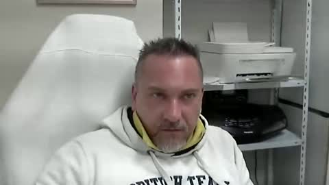 Snapshot of olimpio1230 chatting on February 25, 1:50 pm olimpio1230 online show from February 25, 1:50 pm