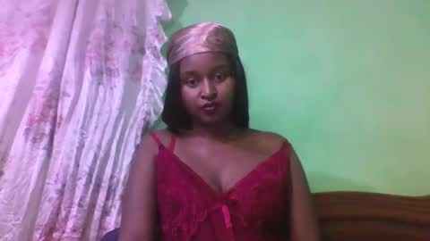 Snapshot of olinah610 chatting on November 15, 8:27 pm olinah610 online show from November 15, 8:27 pm