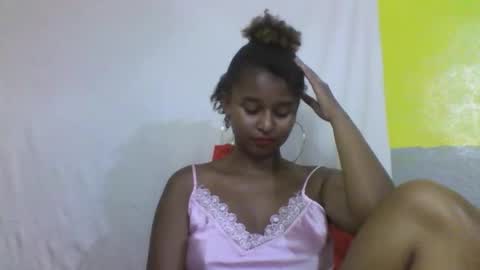 olinah610 online show from January 18, 8:07 am