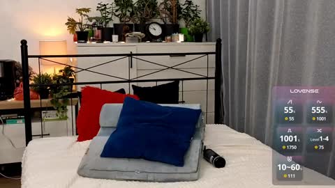 OliSunny Olivia online show from January 10, 8:07 am