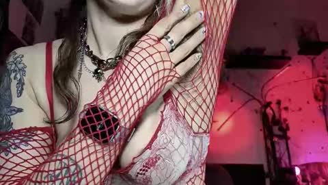 Snapshot of olivecum chatting on October 29, 1:24 pm Olive online show from October 29, 1:24 pm