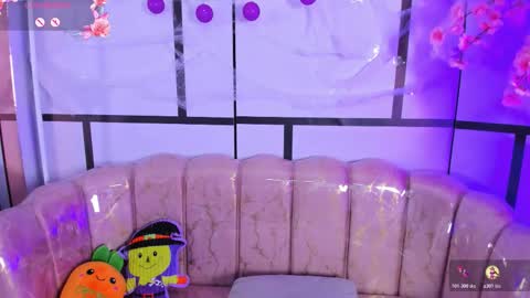 Snapshot of olivejoness_ chatting on October 31, 5:19 am olive online show from October 31, 5:19 am