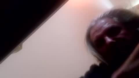 Snapshot of oliveoil67 chatting on February 8, 11:44 am oliveoil67 online show from February 8, 11:44 am