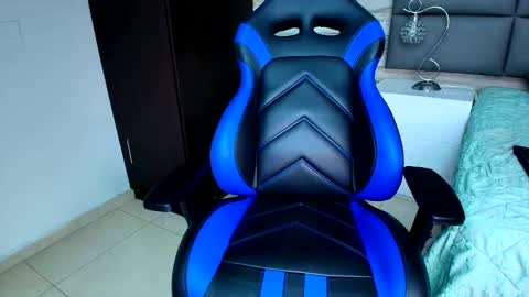 Oliver  online show from January 28, 8:26 pm