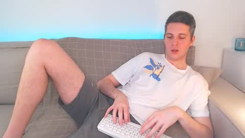 Oliver online show from February 17, 11:23 am