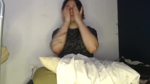 oliver_laid_2023 online show from December 7, 1:47 am