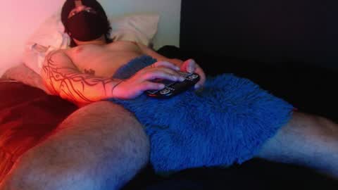 oliver_laid_2023 online show from December 27, 8:24 am