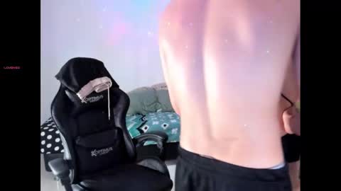 Snapshot of oliver_mrgn chatting on September 17, 7:48 pm oliver_mrgn online show from September 17, 7:48 pm